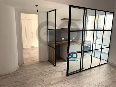 Av Monroe 1900, Piso 1