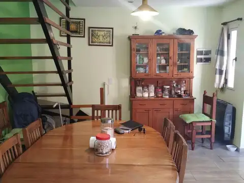 Depto Tipo Casa en Venta de 3 ambientes