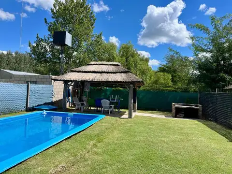 Casa en Venta con 1 cochera