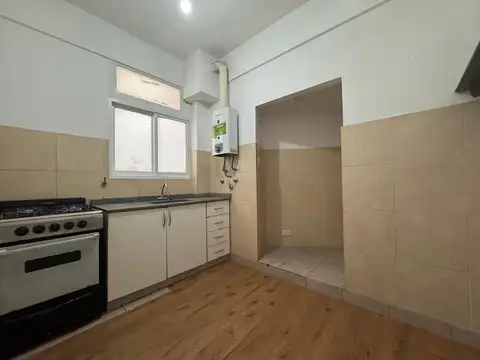 COMODO Y LUMINOSO DEPARTAMENTO - ALQUILER