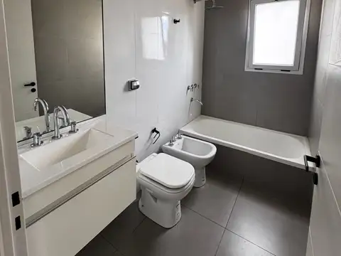 Departamento en Alquiler en General San Martin, $ 600.000