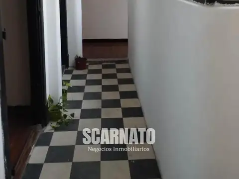 PH 2 ambientes a la venta 1 piso por escalera en Parque Patricios