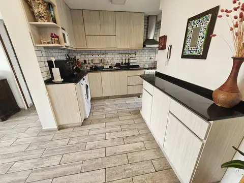 Departamento en Venta en Flores, USD 145.000