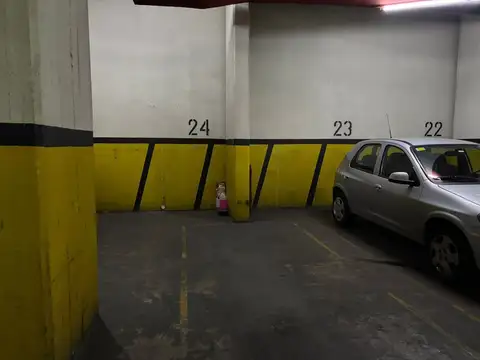 VENTA COCHERA CUBIERTA AV CALLAO