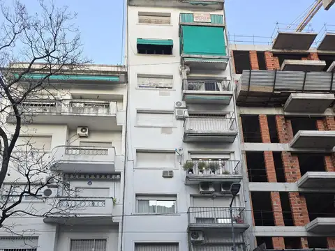 Perú erú al 1500 1500, Piso pb