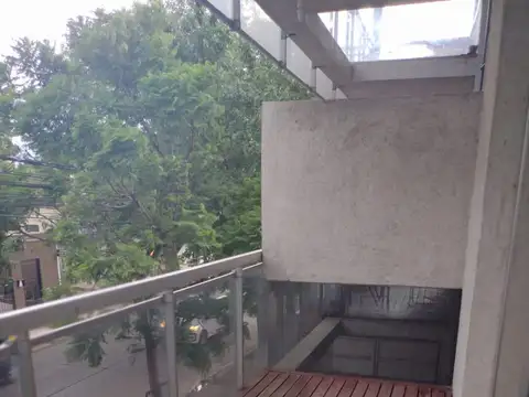 Venta de monoambiente con balcón a 3 cuadras de la plaza San Miguel /Apto crédito