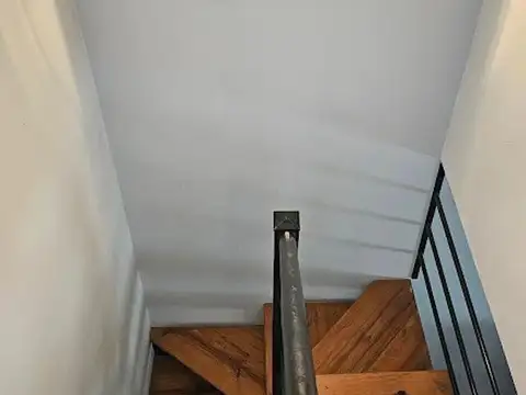 Depto Tipo Casa en Alquiler con 1 cocheras