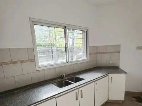 Casa en Alquiler al Oeste