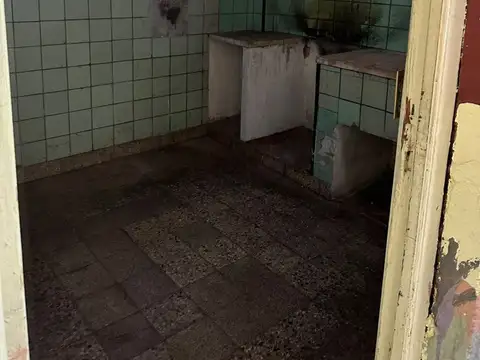 VENTA DE CASA EN MATADEROS A REFACCIONAR