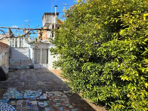 Casa en Venta en Isidro Casanova, USD 60.000