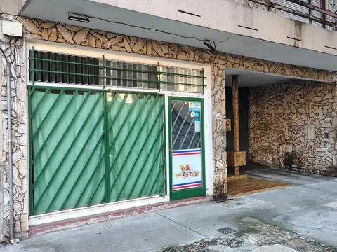 Local en Alquiler en Paternal, $ 600.000