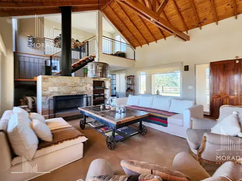 Casa 6 ambientes con 5 baños