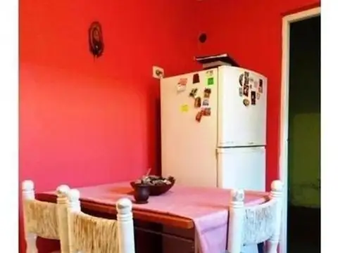 Linda Casa De 3 Ambientes En Buena Ubicacion
