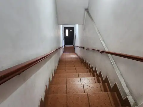 Local en Venta en Villa Luzuriaga, USD 420.000