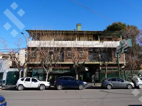 VENTA EDIFICIO COMERCIAL CON DEPARTAMENTO Y DEPÓSITO, NEUQUÉN CAPITAL
