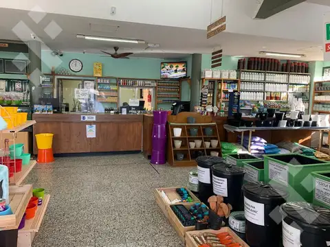 Oficina en Venta con 2 cocheras