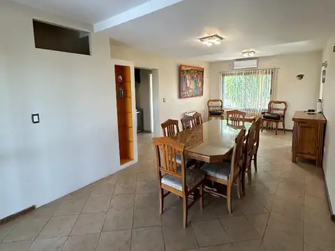 Casa en Alquiler Temporal de 4 dormitorios