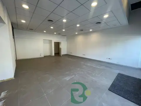 Local en Alquiler en Moreno, $ 2.800.000