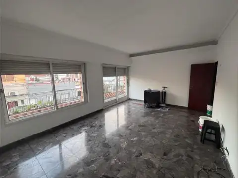 Depto Tipo Casa en Venta 60 años