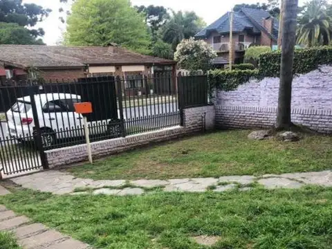 AV. Gaspar Campos 3800