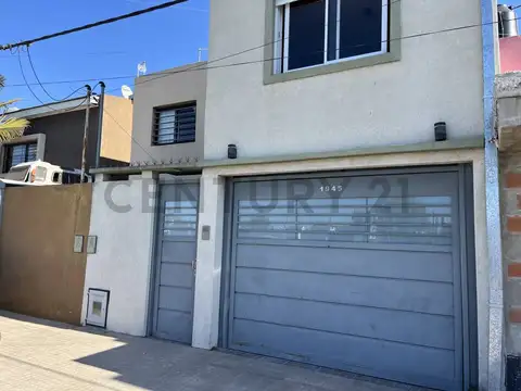 161 entre 21 y 22. Casa de 3 dormitorios en venta, Berisso.