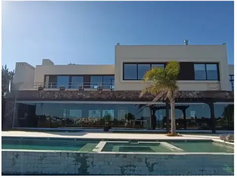 Costa Esmeralda