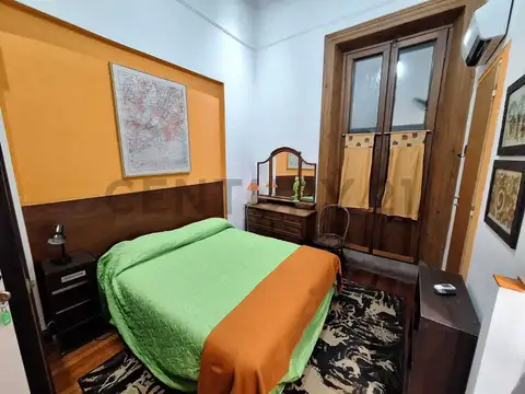 Tacuarí 1000, Piso 1