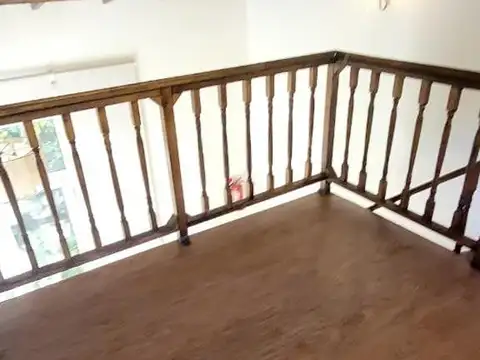 Depto Tipo Casa en Alquiler con 1 cocheras