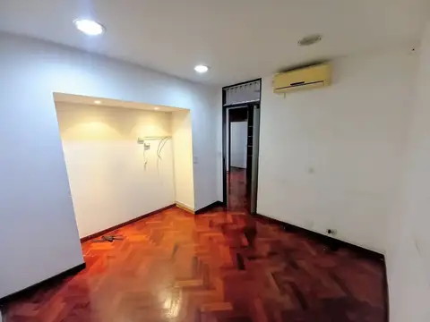 Oficina en Alquiler 61 años