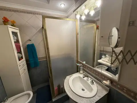 VENTA CASA 4 AMBIENTES VICENTE LOPEZ APTO CREDITO