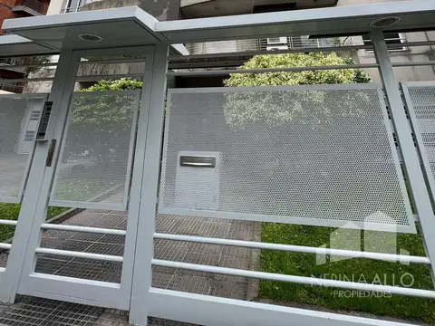 ALQUILER DEPARTAMENTO 2 AMBIENTES CON COCHERA EN CASTELAR NORTE