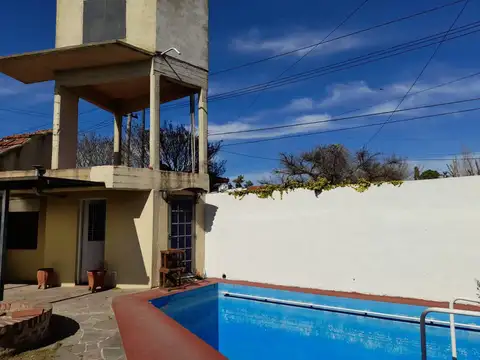 Casa en Venta en Manuel B Gonnet, USD 170.000