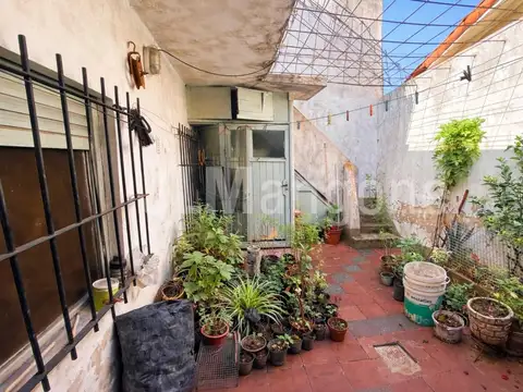 Casa 3 amb a refaccionar (lote 8x15)