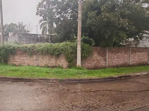 VENTA DE TERRENO EN ESQUINA - B° LA FLORIDA