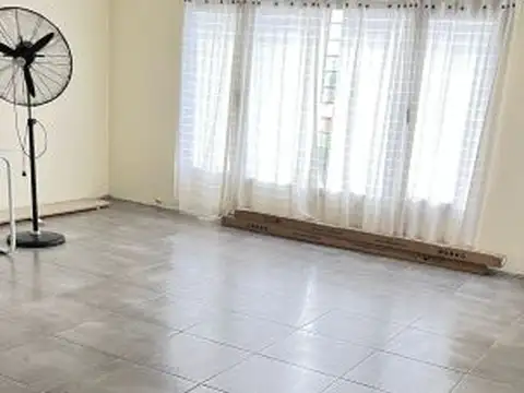 Casa de 5 ambientes ,Parque con pileta en Francisco Alvarez