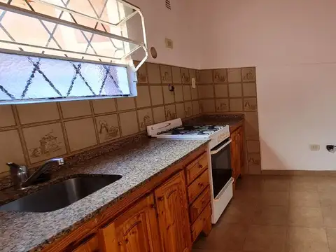 Depto Tipo Casa en Alquiler de 1 dormitorio