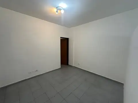 Departamento en Alquiler en Barrio Parque San Martín, $ 460.000