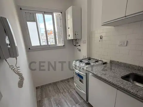 Echeverría 2700, Piso 0