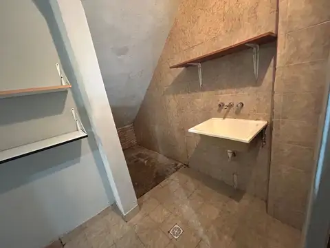 Depto Tipo Casa 2 ambientes con 1 baño