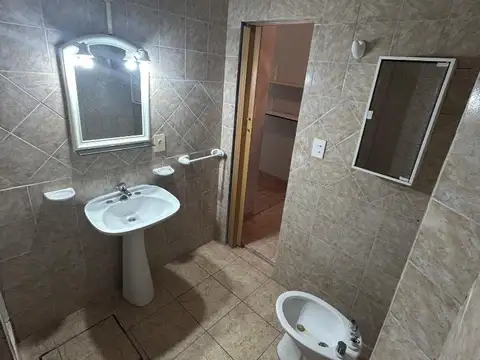 Depto Tipo Casa en Alquiler en Villa Maipu, $ 450.000