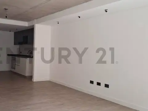 VENTA MONOAMBIENTE EN PB CON PARQUE Y PARRILLA, Parque Leloir