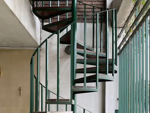 Depto Tipo Casa en Venta 46 años