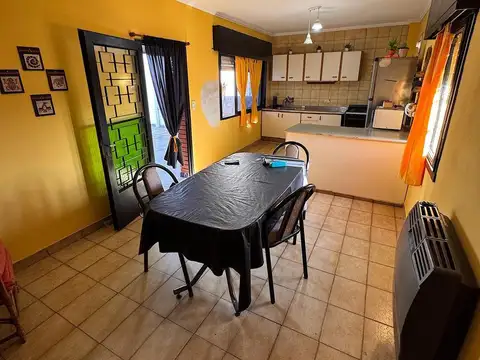 Casa en Venta en San Nicolas de los Arroyos, USD 145.000