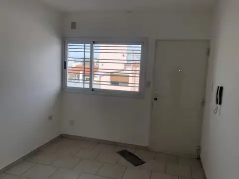 Departamento un dorm en Tucuman 300, General Roca