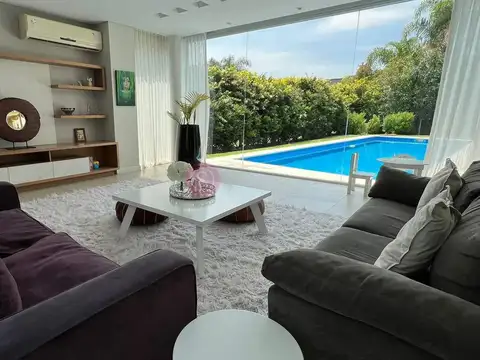 Casa en Alquiler de 3 dormitorios