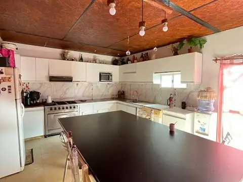 Casa 4 ambientes en Ituzaingó Sur
