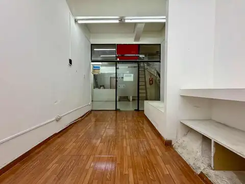 Alquiler local comercial en galeria Caballito CABA
