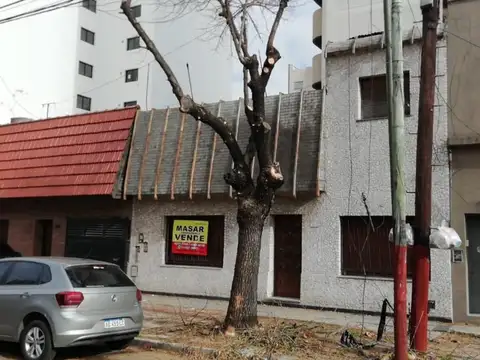 Terreno en Venta en Lanus Oeste, USD 185.000