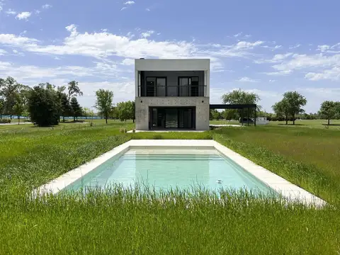Casa  en Venta ubicado en Everlinks, Luján, G.B.A. Zona Oeste