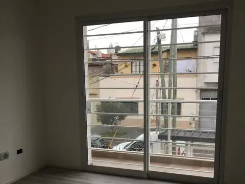 Departamento 4 ambientes con 1 baño